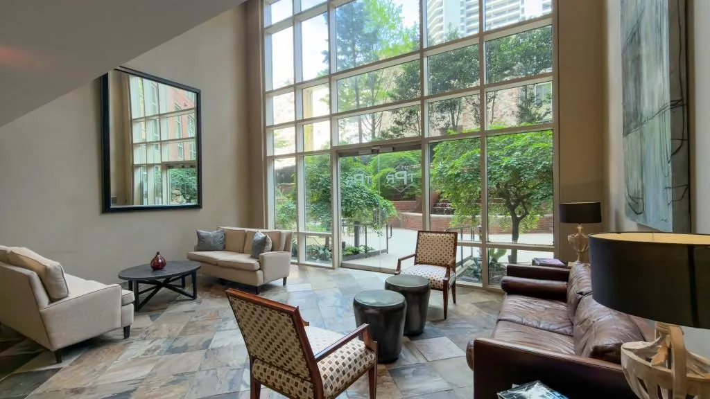 2626 Peachtree Road Nw Unit 1104, Atlanta, Georgia 30305, 2 Bedrooms Bedrooms, 0 ,2 BathroomsBathrooms,Residential,For Sale,2626 Peachtree Road Nw Unit 1104,7752635