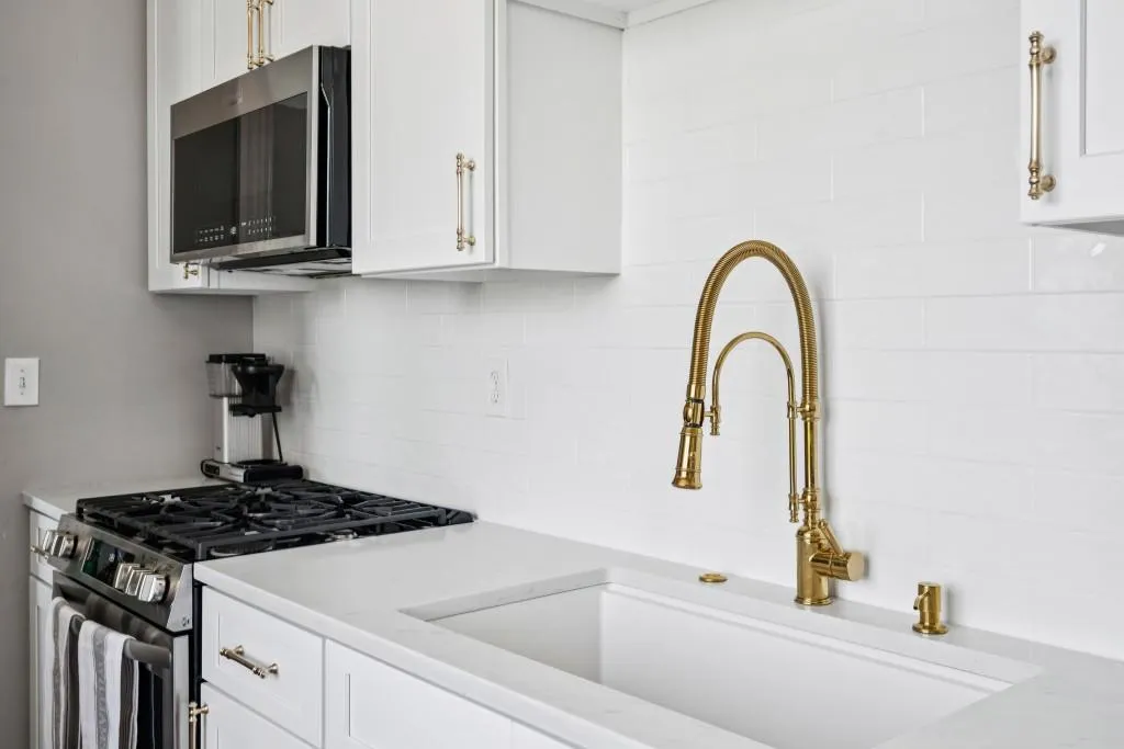 2626 Peachtree Road Nw Unit 1104, Atlanta, Georgia 30305, 2 Bedrooms Bedrooms, 0 ,2 BathroomsBathrooms,Residential,For Sale,2626 Peachtree Road Nw Unit 1104,7752635