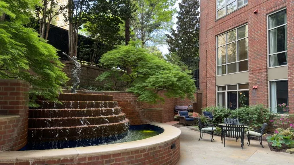 2626 Peachtree Road Nw Unit 1104, Atlanta, Georgia 30305, 2 Bedrooms Bedrooms, 0 ,2 BathroomsBathrooms,Residential,For Sale,2626 Peachtree Road Nw Unit 1104,7752635