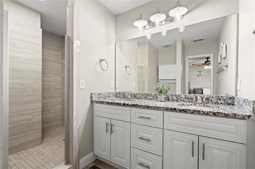 8933 Carroll Manor Drive, Atlanta, Georgia 30350, 2 Bedrooms Bedrooms, ,2 BathroomsBathrooms,Residential,For Sale,8933 Carroll Manor Drive,7706509