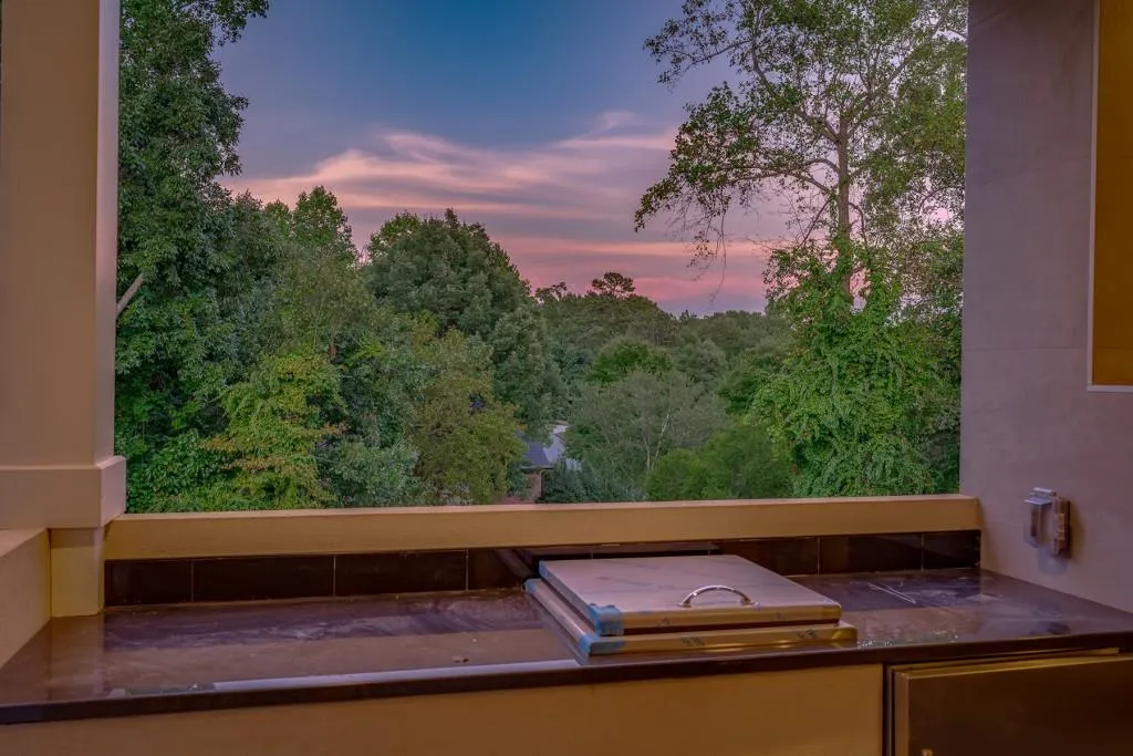 702 Bass Way, Atlanta, Georgia 30328, 5 Bedrooms Bedrooms, ,5 BathroomsBathrooms,Residential,Sold,702 Bass Way,6625264