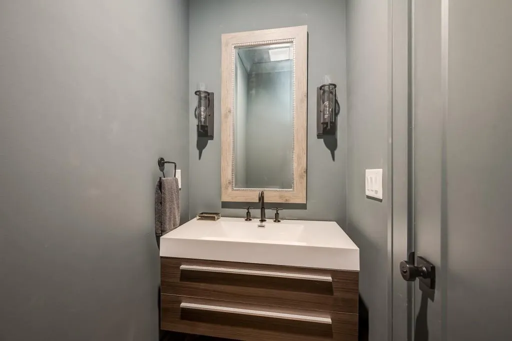 702 Bass Way, Atlanta, Georgia 30328, 5 Bedrooms Bedrooms, ,5 BathroomsBathrooms,Residential,Sold,702 Bass Way,6625264