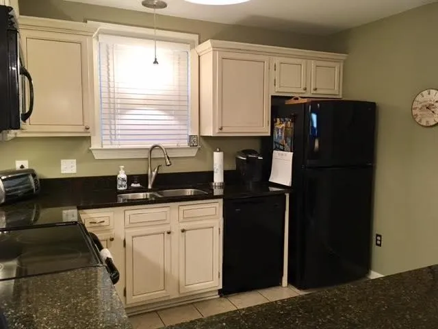 803 Abingdon Way, Atlanta, Georgia 30328, 2 Bedrooms Bedrooms, ,2 BathroomsBathrooms,Residential,Sold,803 Abingdon Way,5816235