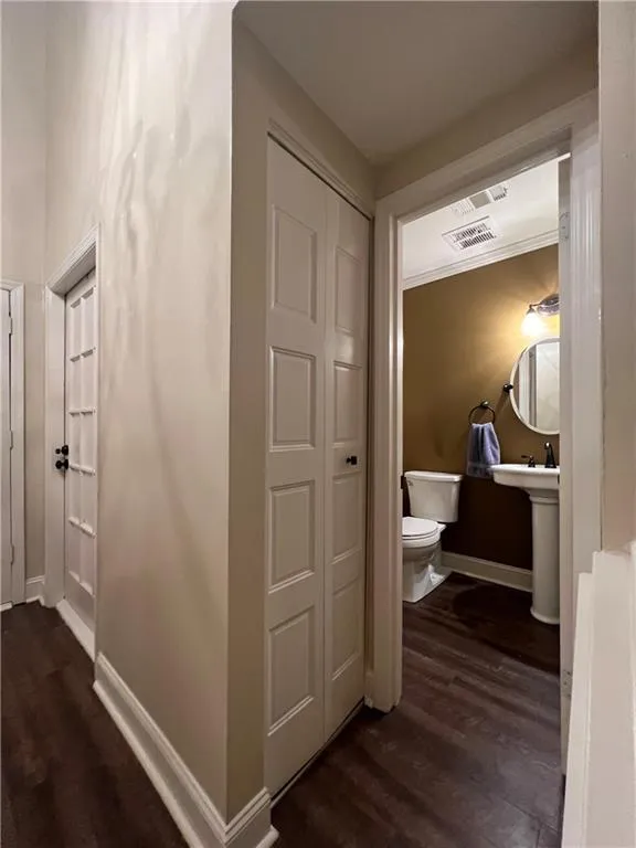 5120 Chemin De Vie, Sandy Springs, Georgia 30342, 3 Bedrooms Bedrooms, ,2 BathroomsBathrooms,Residential,Sold,5120 Chemin De Vie,7212609