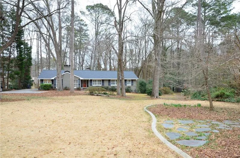 4925 Northway Drive Ne, Atlanta, Georgia 30342, 4 Bedrooms Bedrooms, ,3 BathroomsBathrooms,Residential,Sold,4925 Northway Drive Ne,5965854