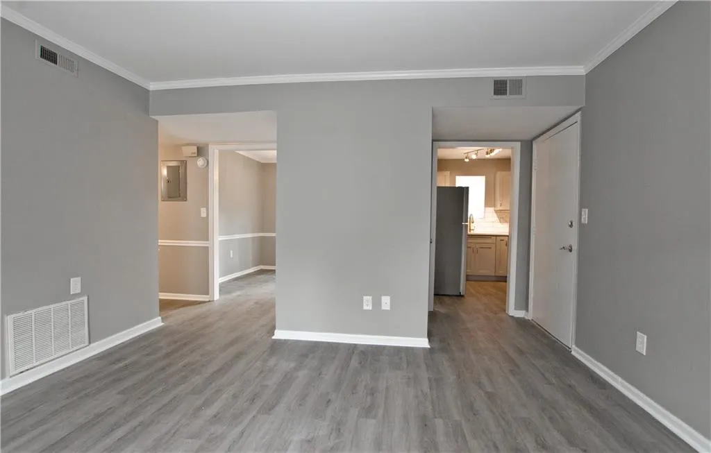 5509 Kingsport Drive, Sandy Springs, Georgia 30342, 2 Bedrooms Bedrooms, ,1 BathroomBathrooms,Residential,Sold,5509 Kingsport Drive,7011951