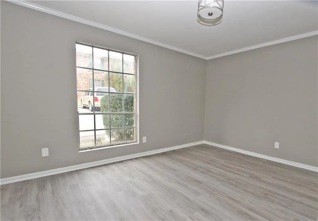 5509 Kingsport Drive, Sandy Springs, Georgia 30342, 2 Bedrooms Bedrooms, ,1 BathroomBathrooms,Residential,Sold,5509 Kingsport Drive,7011951