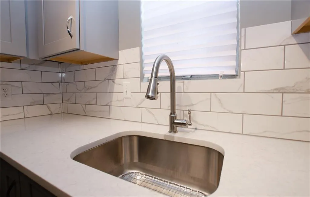 5509 Kingsport Drive, Sandy Springs, Georgia 30342, 2 Bedrooms Bedrooms, ,1 BathroomBathrooms,Residential,Sold,5509 Kingsport Drive,7011951