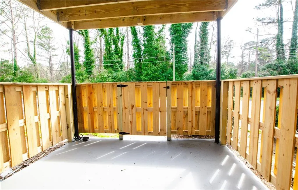 5509 Kingsport Drive, Sandy Springs, Georgia 30342, 2 Bedrooms Bedrooms, ,1 BathroomBathrooms,Residential,Sold,5509 Kingsport Drive,7011951