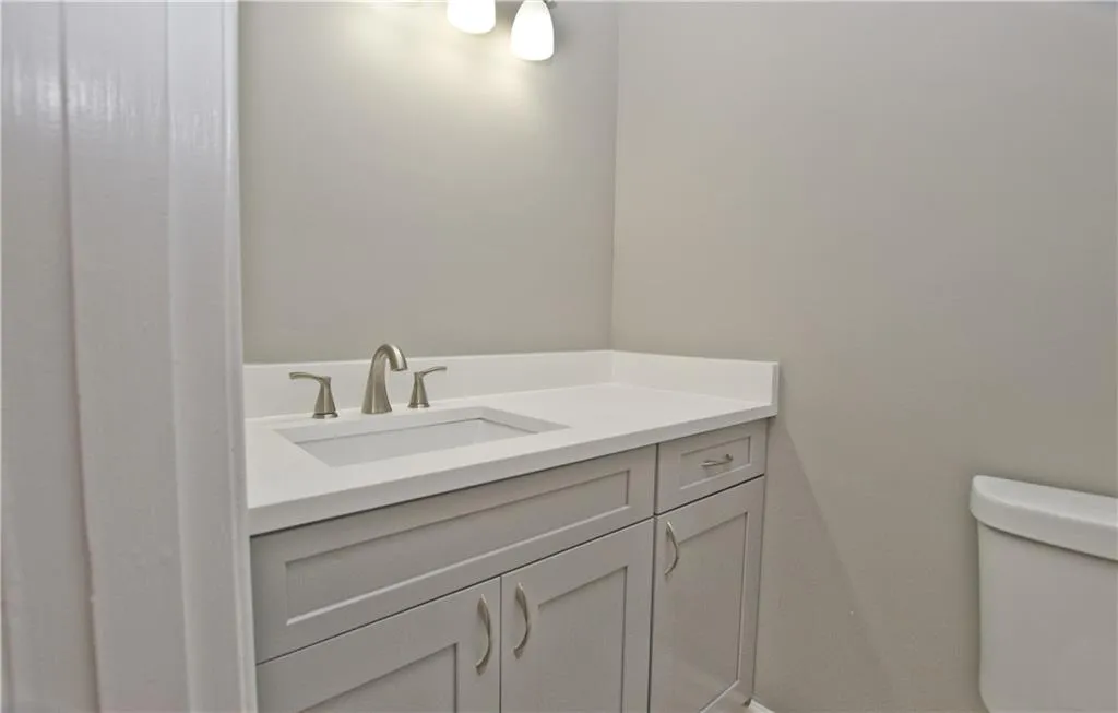 5509 Kingsport Drive, Sandy Springs, Georgia 30342, 2 Bedrooms Bedrooms, ,1 BathroomBathrooms,Residential,Sold,5509 Kingsport Drive,7011951