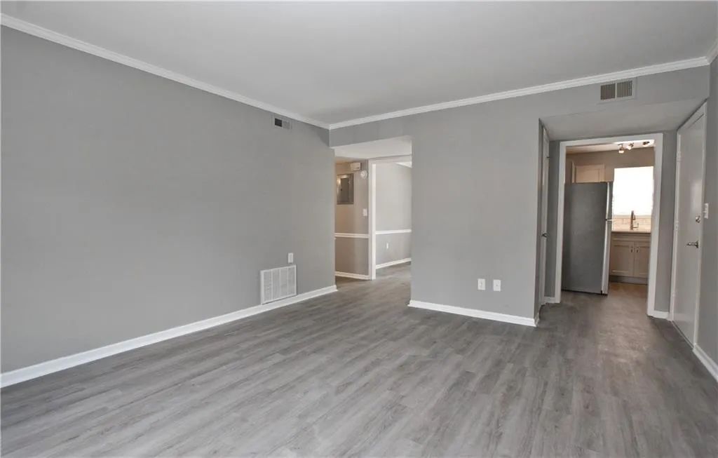 5509 Kingsport Drive, Sandy Springs, Georgia 30342, 2 Bedrooms Bedrooms, ,1 BathroomBathrooms,Residential,Sold,5509 Kingsport Drive,7011951