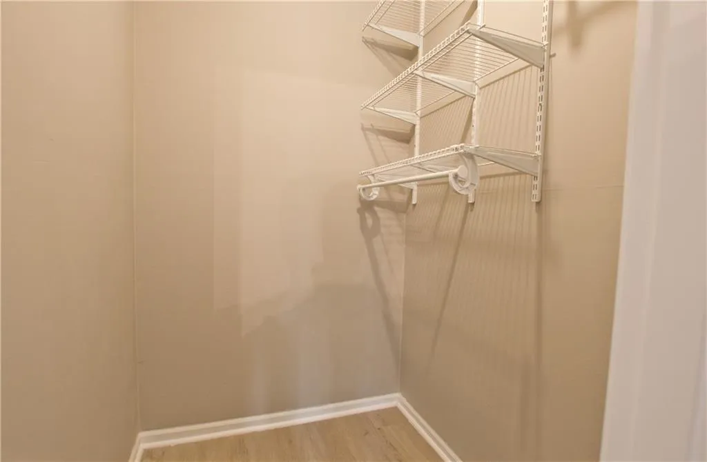 5509 Kingsport Drive, Sandy Springs, Georgia 30342, 2 Bedrooms Bedrooms, ,1 BathroomBathrooms,Residential,Sold,5509 Kingsport Drive,7011951