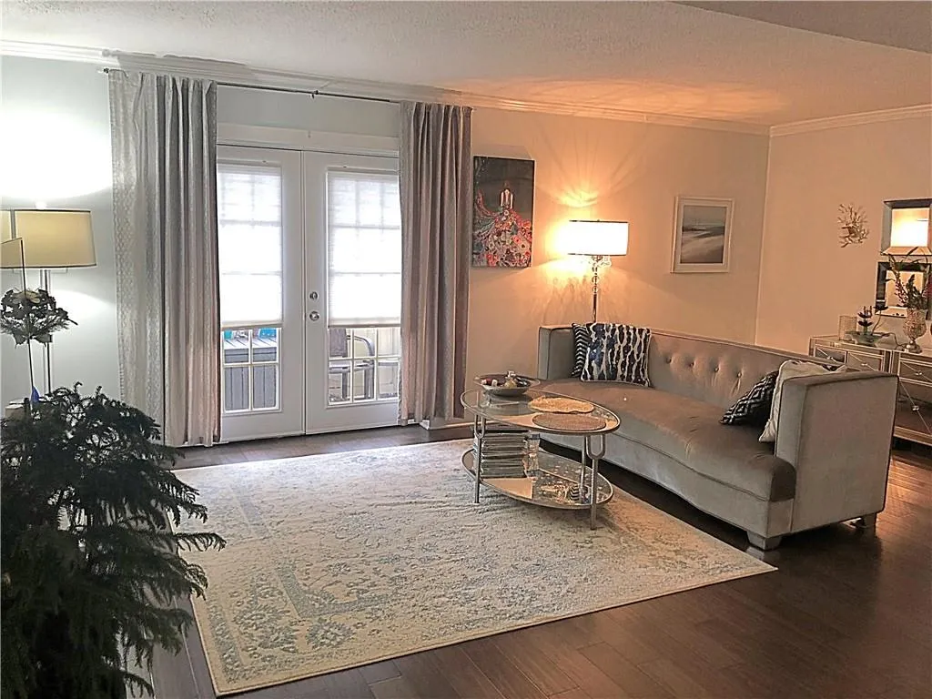 6900 Roswell Road Unit Q19, Atlanta, Georgia 30328, 2 Bedrooms Bedrooms, ,2 BathroomsBathrooms,Residential,Sold,6900 Roswell Road Unit Q19,6990241