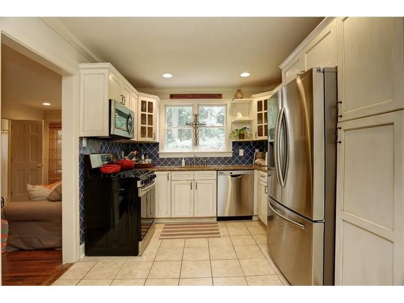 365 Pine Forest Road Ne, Sandy Springs, Georgia 30342, 3 Bedrooms Bedrooms, ,2 BathroomsBathrooms,Residential,Sold,365 Pine Forest Road Ne,5953650
