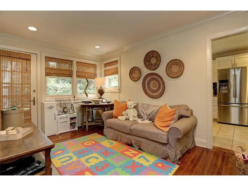 365 Pine Forest Road Ne, Sandy Springs, Georgia 30342, 3 Bedrooms Bedrooms, ,2 BathroomsBathrooms,Residential,Sold,365 Pine Forest Road Ne,5953650