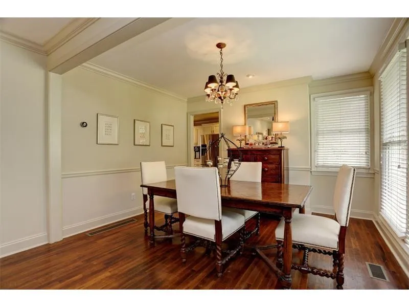 365 Pine Forest Road Ne, Sandy Springs, Georgia 30342, 3 Bedrooms Bedrooms, ,2 BathroomsBathrooms,Residential,Sold,365 Pine Forest Road Ne,5953650