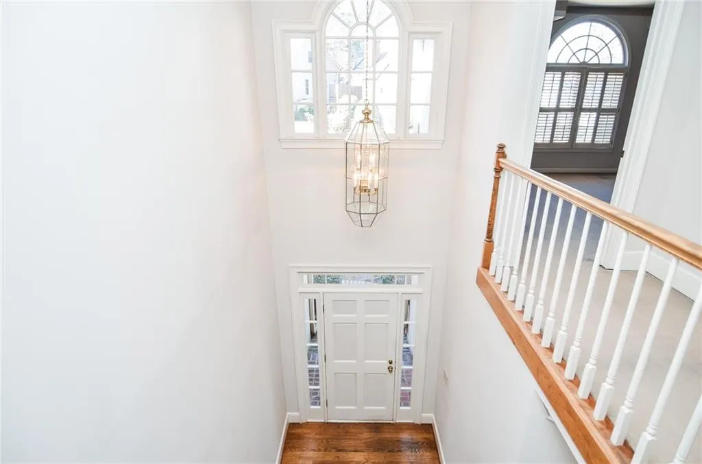 175 Belmont Trace, Sandy Springs, Georgia 30328, 3 Bedrooms Bedrooms, ,2 BathroomsBathrooms,Residential,Sold,175 Belmont Trace,7347192