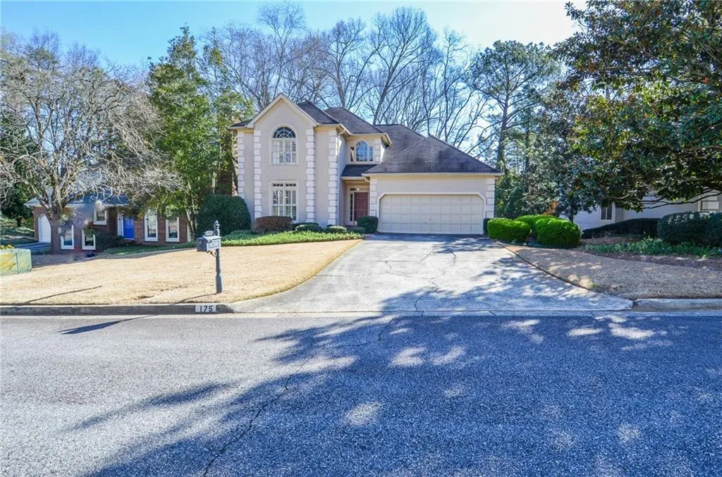 175 Belmont Trace, Sandy Springs, Georgia 30328, 3 Bedrooms Bedrooms, ,2 BathroomsBathrooms,Residential,Sold,175 Belmont Trace,7347192
