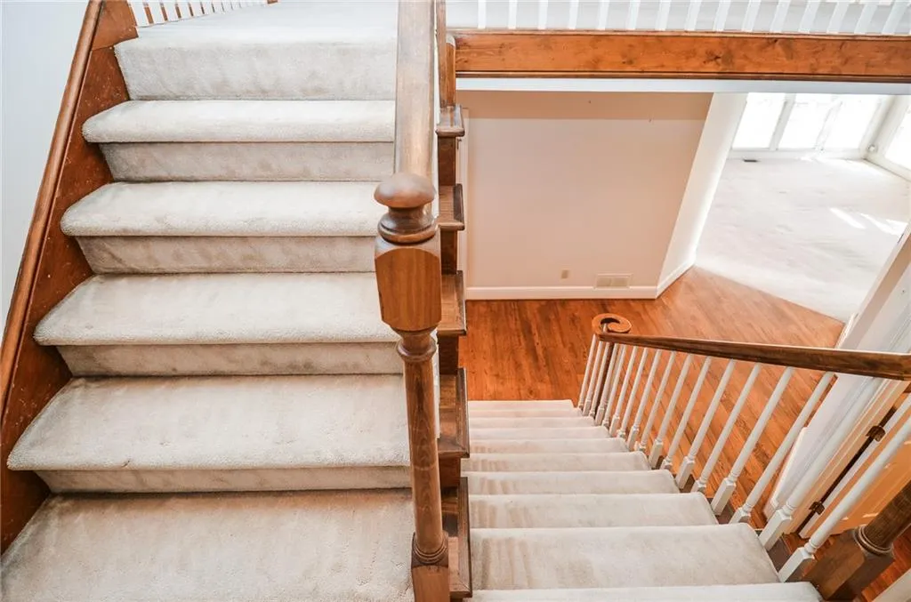 175 Belmont Trace, Sandy Springs, Georgia 30328, 3 Bedrooms Bedrooms, ,2 BathroomsBathrooms,Residential,Sold,175 Belmont Trace,7347192