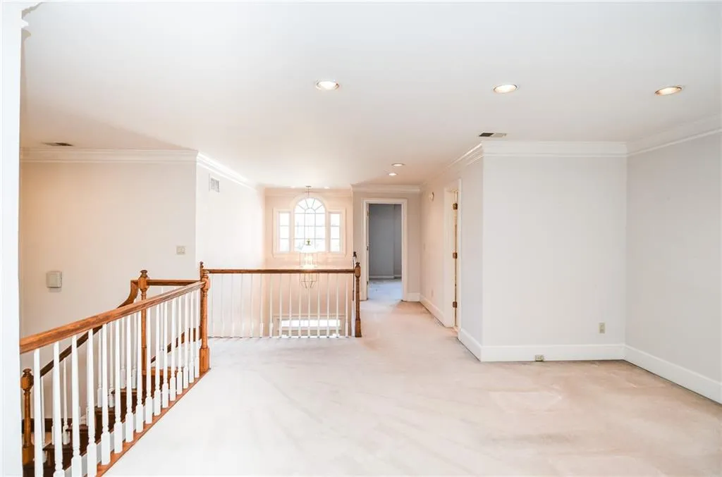 175 Belmont Trace, Sandy Springs, Georgia 30328, 3 Bedrooms Bedrooms, ,2 BathroomsBathrooms,Residential,Sold,175 Belmont Trace,7347192