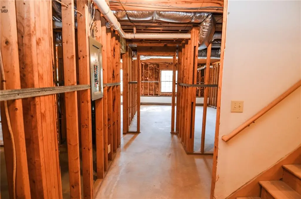 175 Belmont Trace, Sandy Springs, Georgia 30328, 3 Bedrooms Bedrooms, ,2 BathroomsBathrooms,Residential,Sold,175 Belmont Trace,7347192