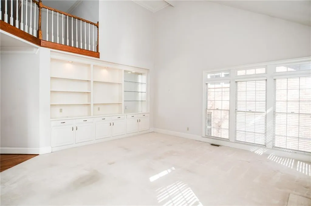 175 Belmont Trace, Sandy Springs, Georgia 30328, 3 Bedrooms Bedrooms, ,2 BathroomsBathrooms,Residential,Sold,175 Belmont Trace,7347192