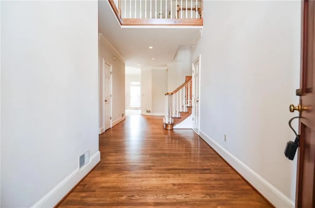 175 Belmont Trace, Sandy Springs, Georgia 30328, 3 Bedrooms Bedrooms, ,2 BathroomsBathrooms,Residential,Sold,175 Belmont Trace,7347192