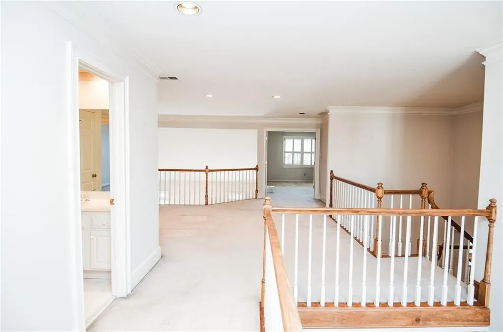 175 Belmont Trace, Sandy Springs, Georgia 30328, 3 Bedrooms Bedrooms, ,2 BathroomsBathrooms,Residential,Sold,175 Belmont Trace,7347192