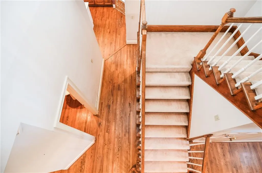 175 Belmont Trace, Sandy Springs, Georgia 30328, 3 Bedrooms Bedrooms, ,2 BathroomsBathrooms,Residential,Sold,175 Belmont Trace,7347192