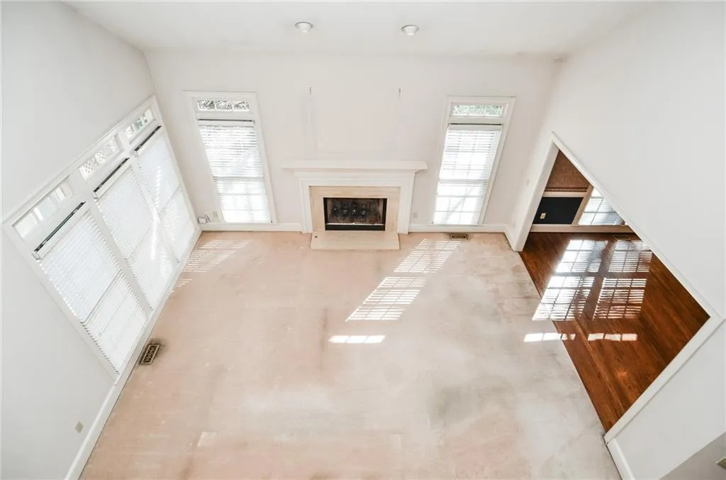 175 Belmont Trace, Sandy Springs, Georgia 30328, 3 Bedrooms Bedrooms, ,2 BathroomsBathrooms,Residential,Sold,175 Belmont Trace,7347192