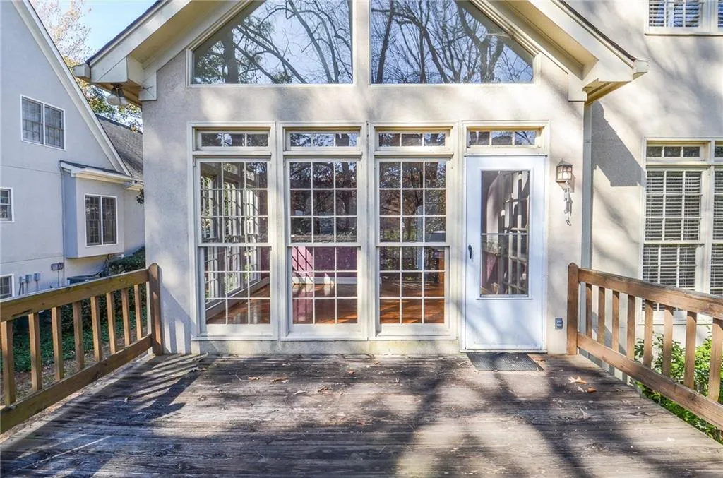 175 Belmont Trace, Sandy Springs, Georgia 30328, 3 Bedrooms Bedrooms, ,2 BathroomsBathrooms,Residential,Sold,175 Belmont Trace,7347192