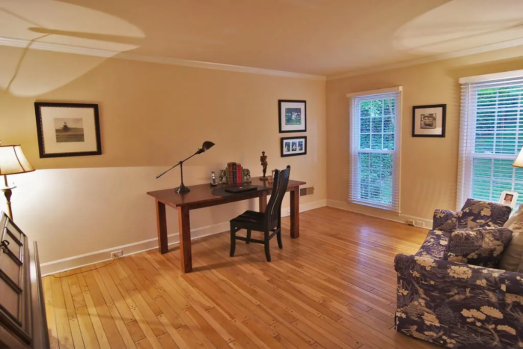 205 Mark Trail, Sandy Springs, Georgia 30328, 4 Bedrooms Bedrooms, ,3 BathroomsBathrooms,Residential,Sold,205 Mark Trail,5576392