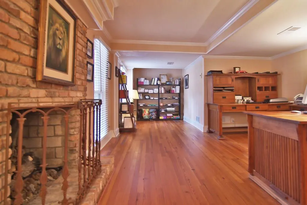 205 Mark Trail, Sandy Springs, Georgia 30328, 4 Bedrooms Bedrooms, ,3 BathroomsBathrooms,Residential,Sold,205 Mark Trail,5576392