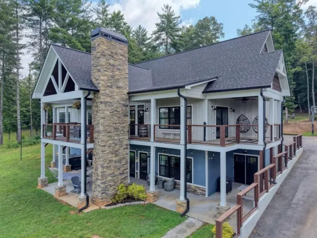 359 New Water Way, Blairsville, Georgia 30512