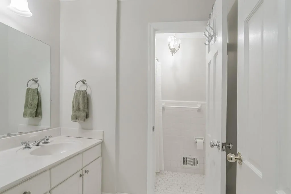 7290 Wynhill Drive, Sandy Springs, Georgia 30328, 4 Bedrooms Bedrooms, ,3 BathroomsBathrooms,Residential,Sold,7290 Wynhill Drive,6595845