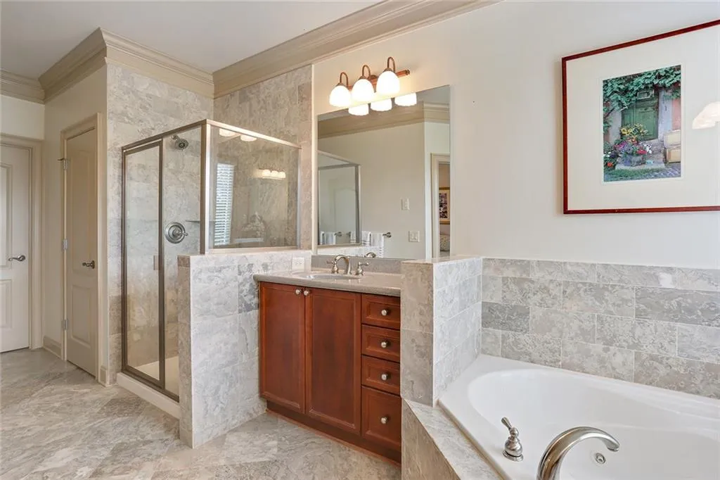 961 Persimmon Point, Atlanta, Georgia 30328, 2 Bedrooms Bedrooms, ,3 BathroomsBathrooms,Residential,Sold,961 Persimmon Point,6027947