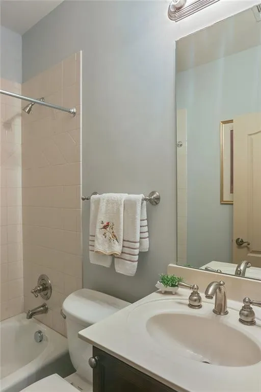 961 Persimmon Point, Atlanta, Georgia 30328, 2 Bedrooms Bedrooms, ,3 BathroomsBathrooms,Residential,Sold,961 Persimmon Point,6027947