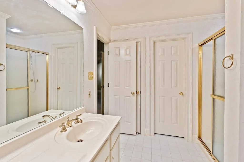 22 Westfair Court, Atlanta, Georgia 30328, 3 Bedrooms Bedrooms, ,2 BathroomsBathrooms,Residential,Sold,22 Westfair Court,6589363