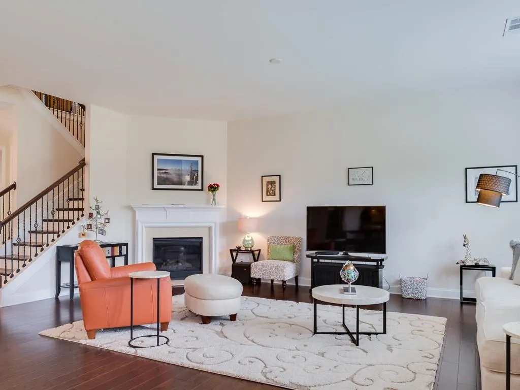 115 Austin Drive, Sandy Springs, Georgia 30328, 5 Bedrooms Bedrooms, ,4 BathroomsBathrooms,Residential,Sold,115 Austin Drive,5687348