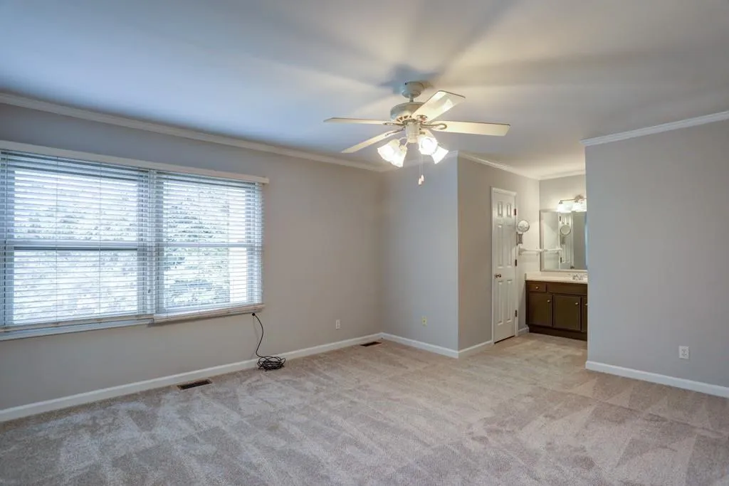 325 Towergate Place, Sandy Springs, Georgia 30350, 2 Bedrooms Bedrooms, ,2 BathroomsBathrooms,Residential,Sold,325 Towergate Place,6601297