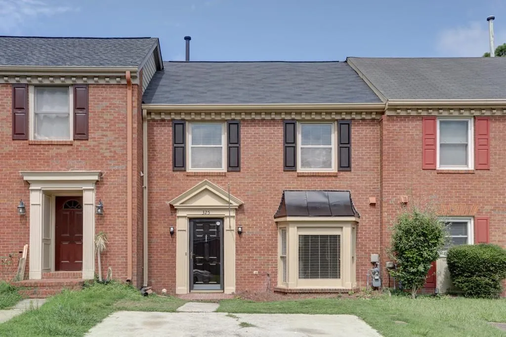 325 Towergate Place, Sandy Springs, Georgia 30350, 2 Bedrooms Bedrooms, ,2 BathroomsBathrooms,Residential,Sold,325 Towergate Place,6601297