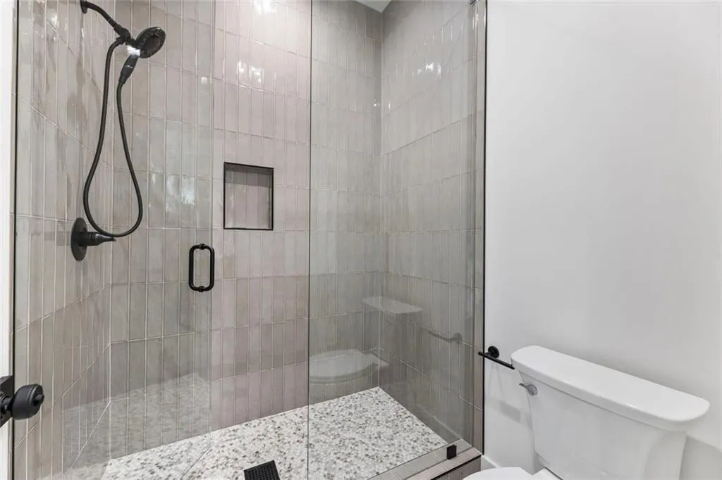 Terrace Level Bath