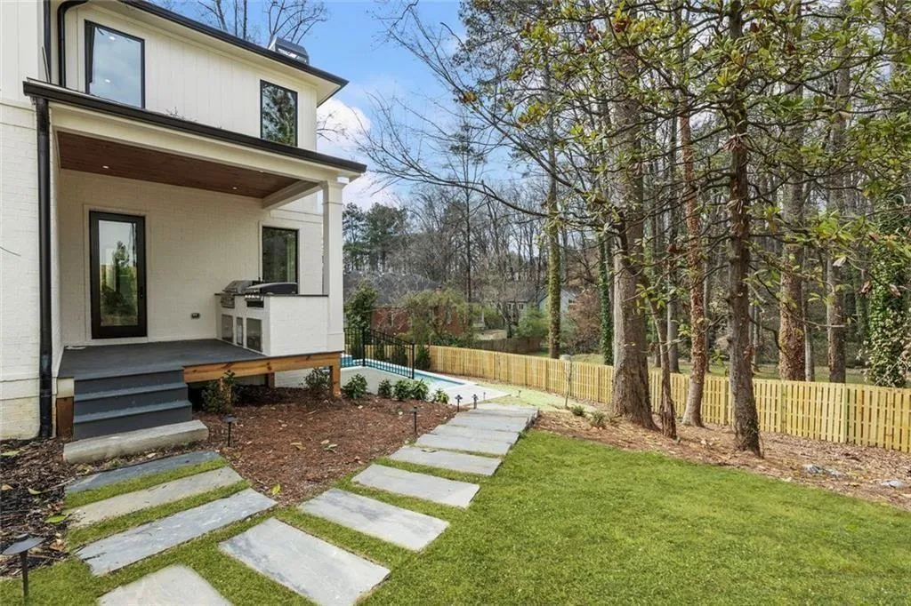 Outdoor Grilling/Entertainment Space