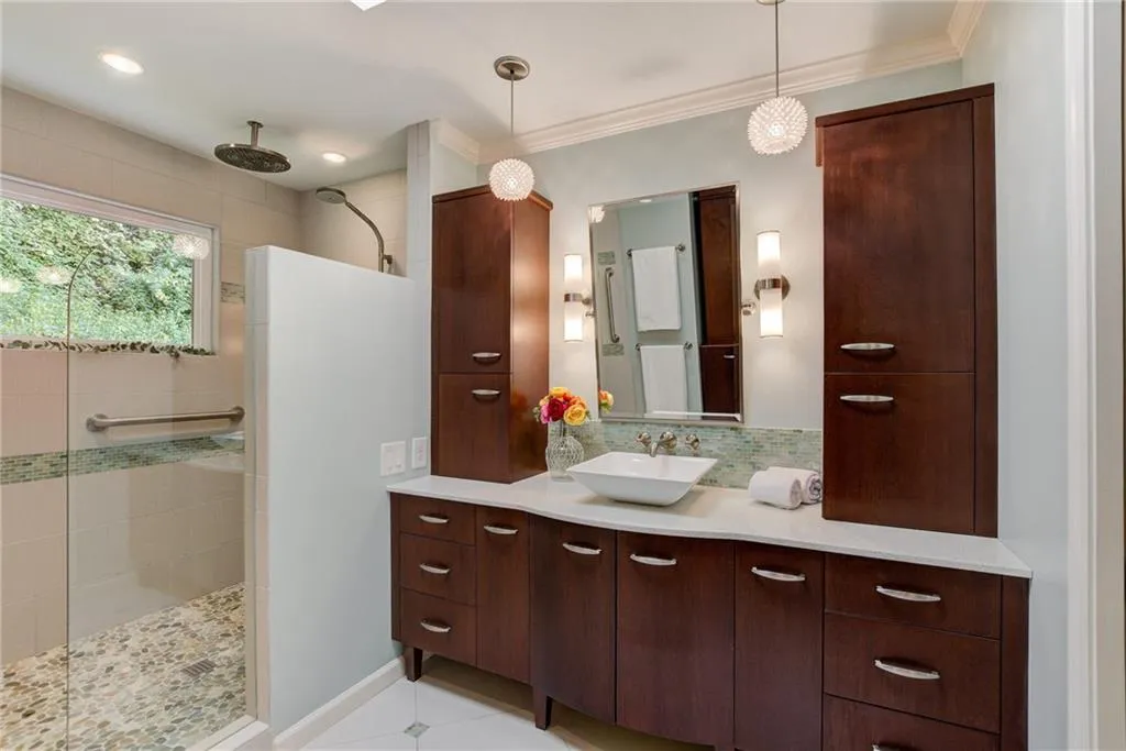 405 Ferry Landing Nw, Sandy Springs, Georgia 30328, 4 Bedrooms Bedrooms, ,3 BathroomsBathrooms,Residential,Sold,405 Ferry Landing Nw,7111822