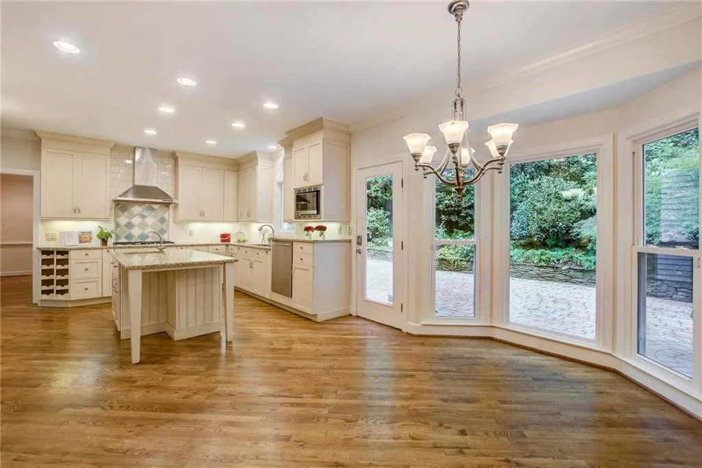 405 Ferry Landing Nw, Sandy Springs, Georgia 30328, 4 Bedrooms Bedrooms, ,3 BathroomsBathrooms,Residential,Sold,405 Ferry Landing Nw,7111822