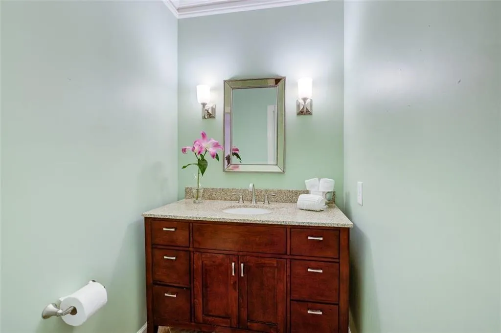 405 Ferry Landing Nw, Sandy Springs, Georgia 30328, 4 Bedrooms Bedrooms, ,3 BathroomsBathrooms,Residential,Sold,405 Ferry Landing Nw,7111822