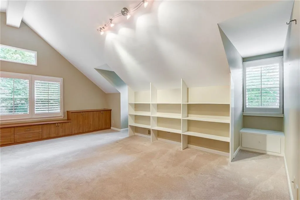 405 Ferry Landing Nw, Sandy Springs, Georgia 30328, 4 Bedrooms Bedrooms, ,3 BathroomsBathrooms,Residential,Sold,405 Ferry Landing Nw,7111822