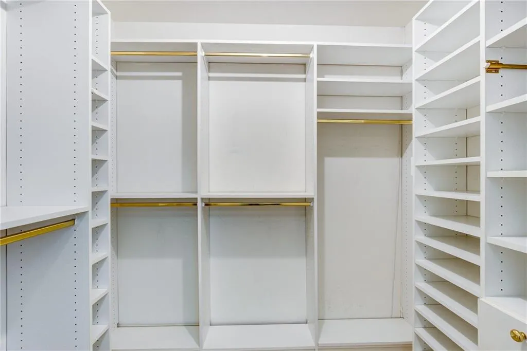 405 Ferry Landing Nw, Sandy Springs, Georgia 30328, 4 Bedrooms Bedrooms, ,3 BathroomsBathrooms,Residential,Sold,405 Ferry Landing Nw,7111822