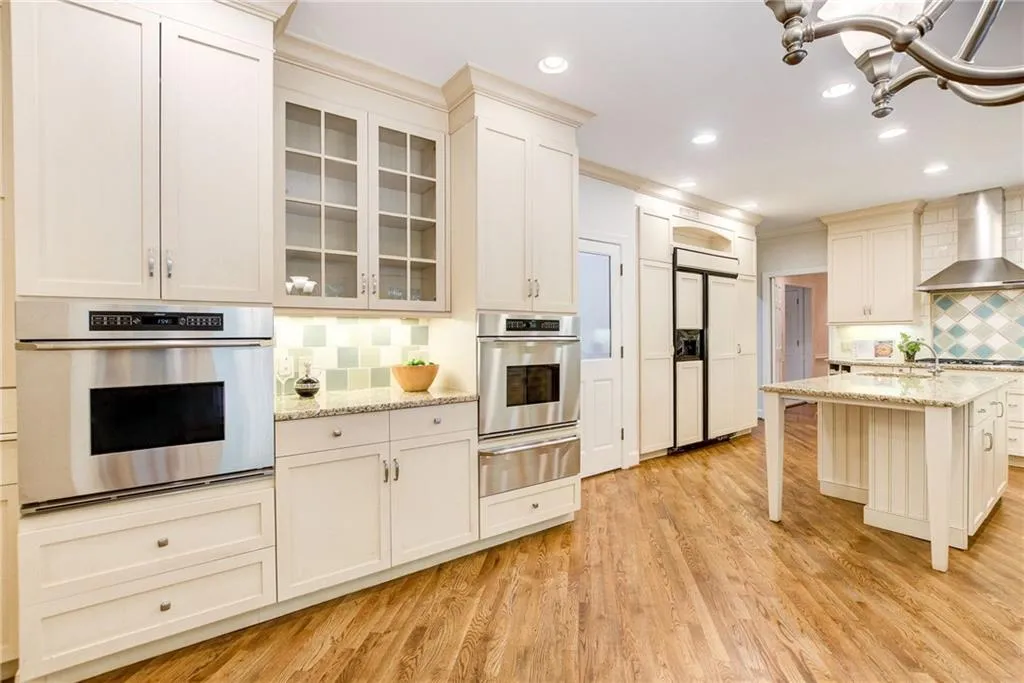 405 Ferry Landing Nw, Sandy Springs, Georgia 30328, 4 Bedrooms Bedrooms, ,3 BathroomsBathrooms,Residential,Sold,405 Ferry Landing Nw,7111822