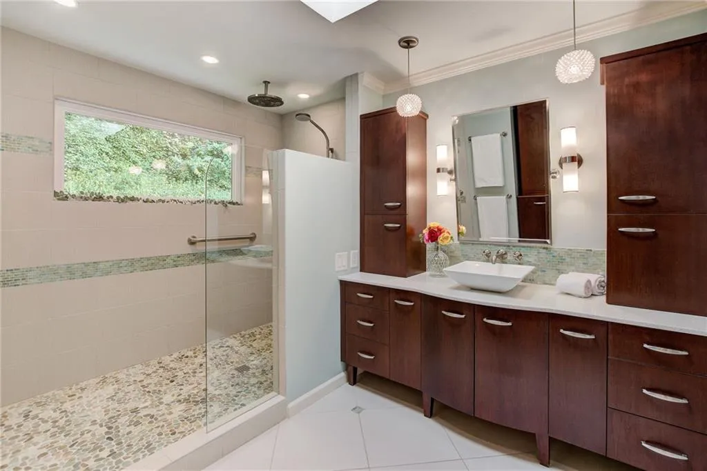 405 Ferry Landing Nw, Sandy Springs, Georgia 30328, 4 Bedrooms Bedrooms, ,3 BathroomsBathrooms,Residential,Sold,405 Ferry Landing Nw,7111822